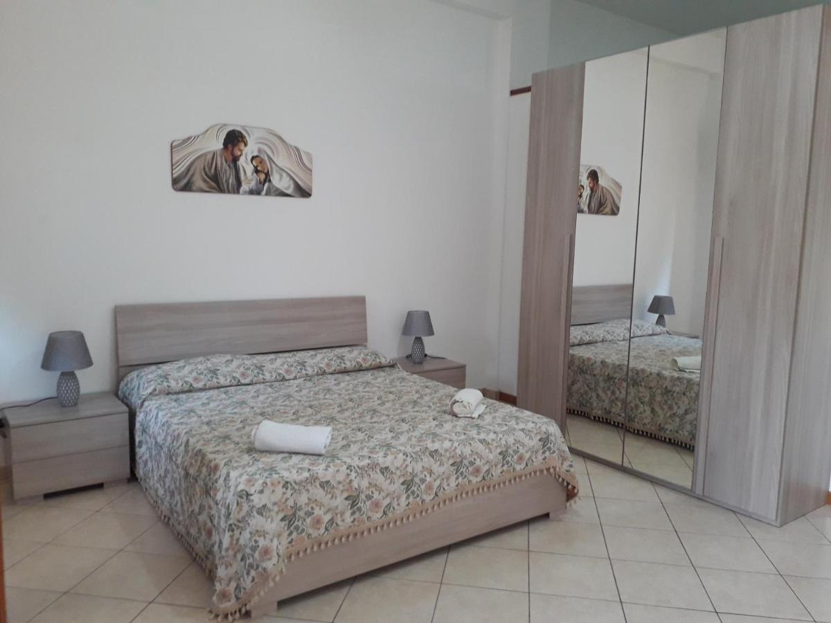 Casa vacanze Veronica - Ferienwohnung