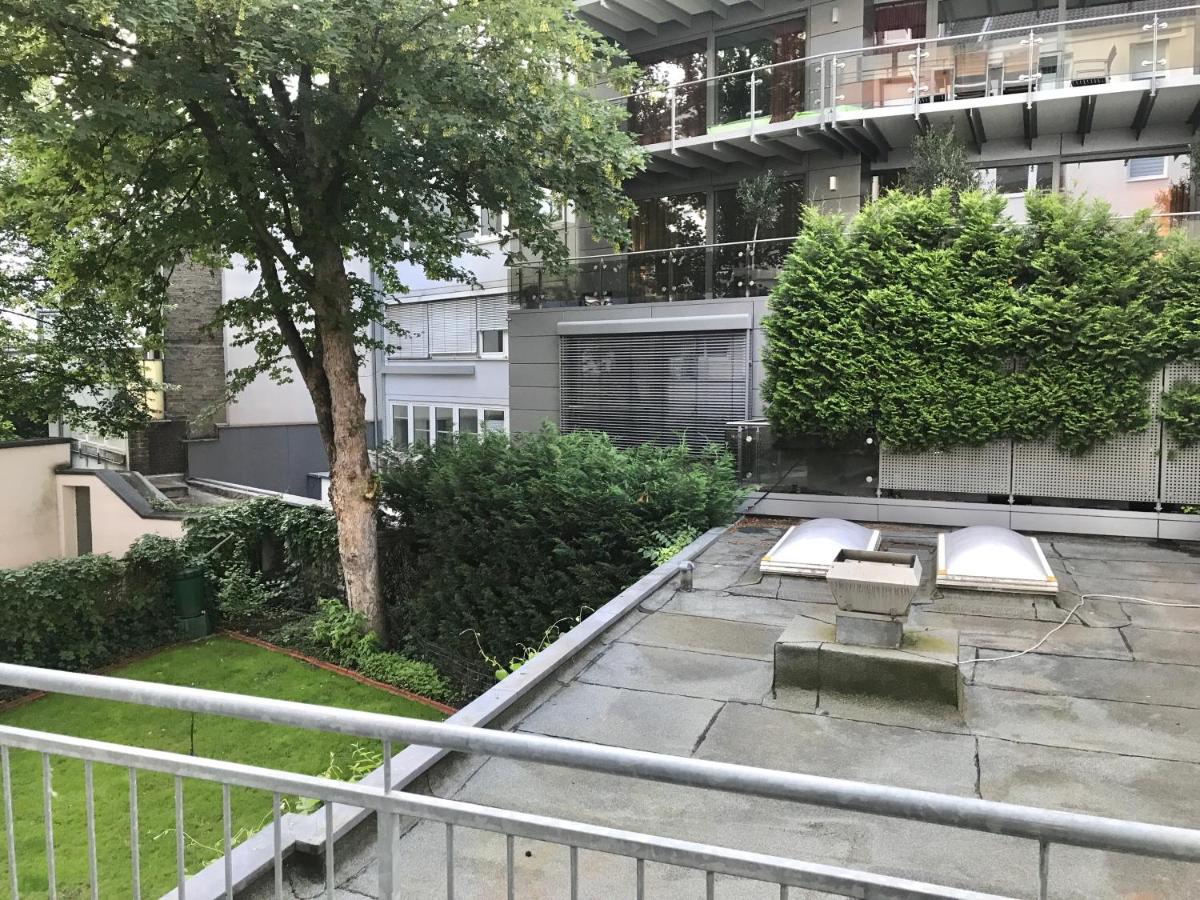 Deluxe Apartments in Hearth of Downtown - B&B Düsseldorf