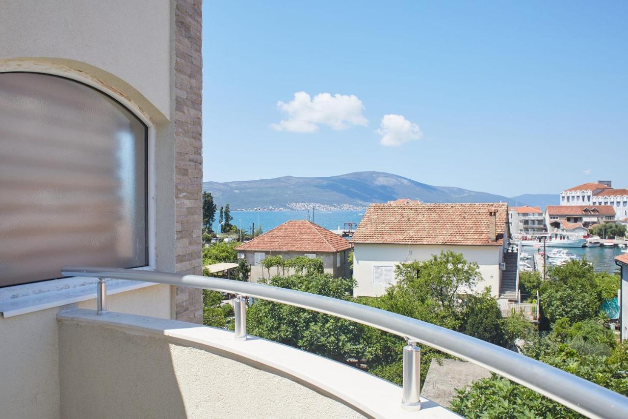 Two-Bedroom Apartment with Sea View and Balcony