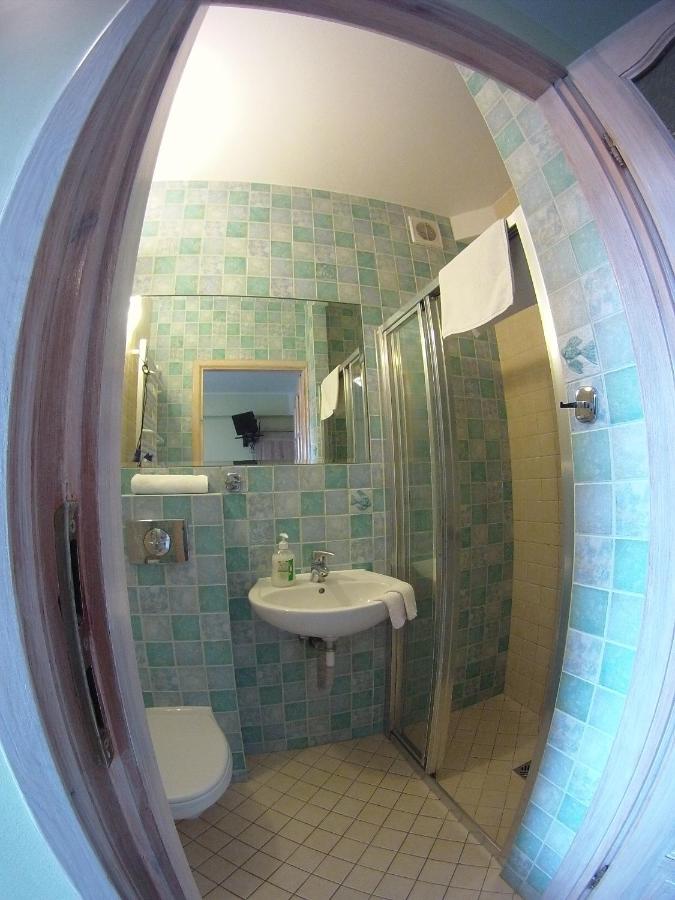 Double or Twin Room with Extra Bed