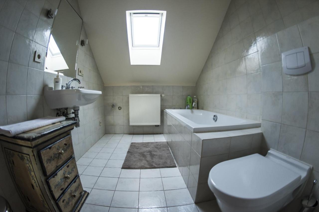 Standard Double Room (House 2)