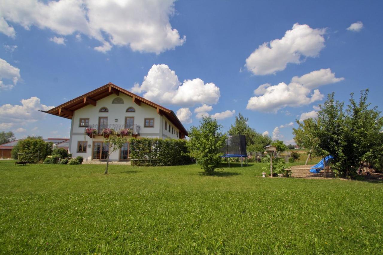 B&B Straußdorf - Ferienwohnung Atteltal - Bed and Breakfast Straußdorf