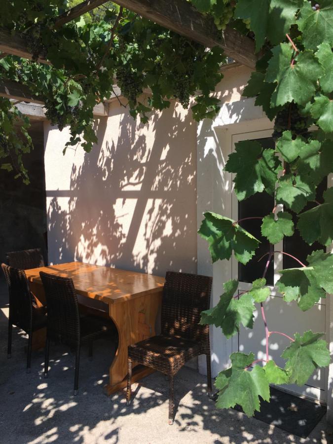 Korina - B&B Jelsa