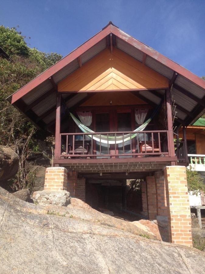 Bungalow with Sea View