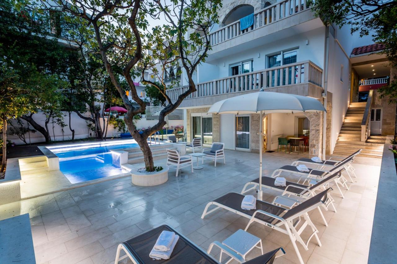 Appartamento con 1 Camera da Letto e Vista Piscina