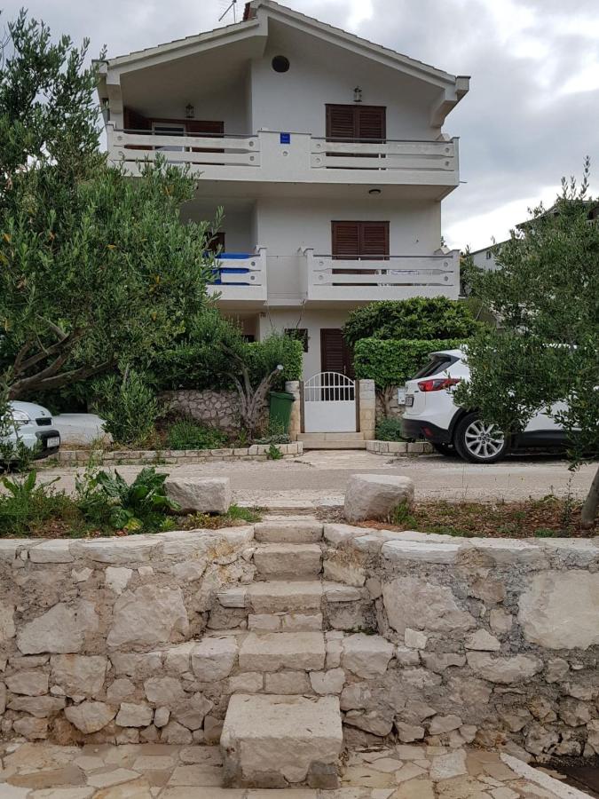 Apartman Joso - Chambres d'hôtes Grebaštica