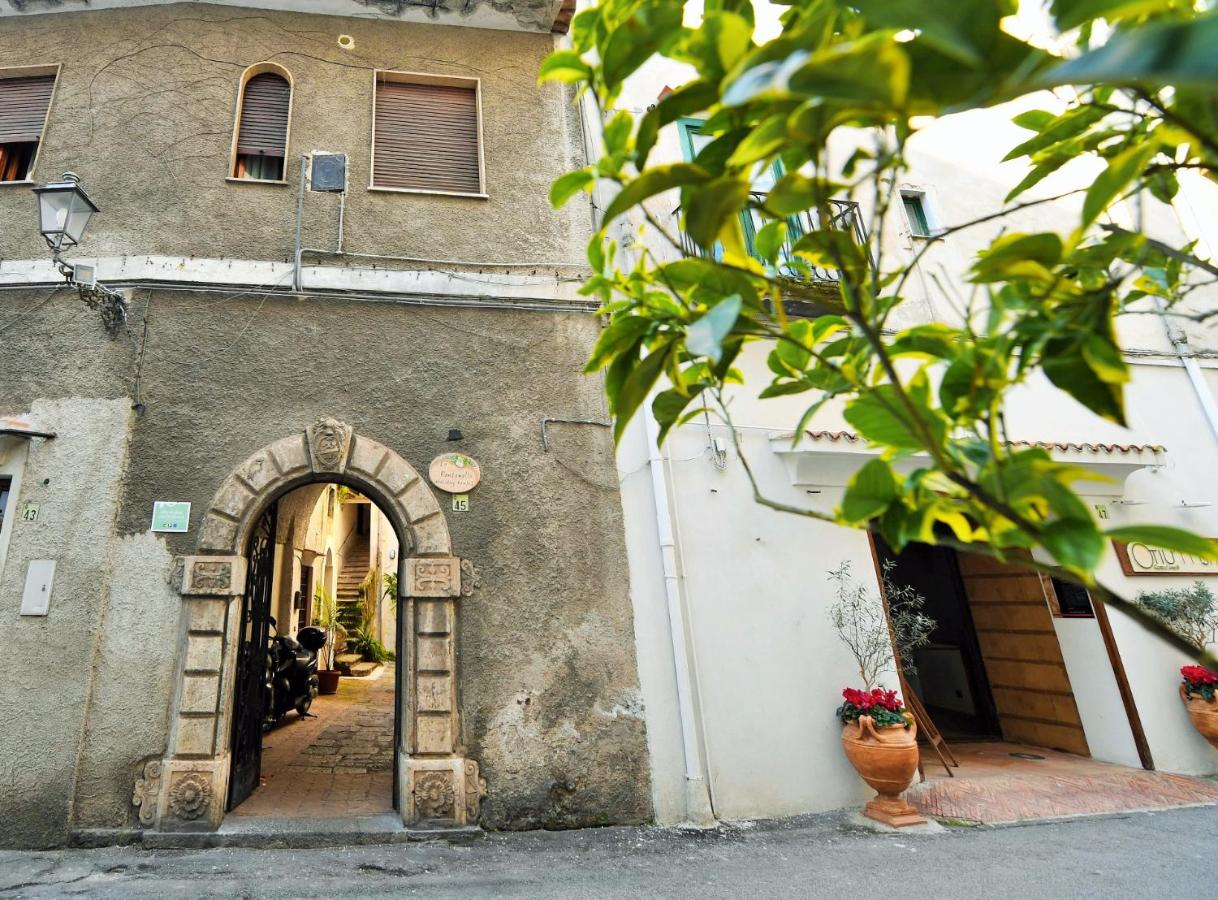 "La Fontanella" - B&B