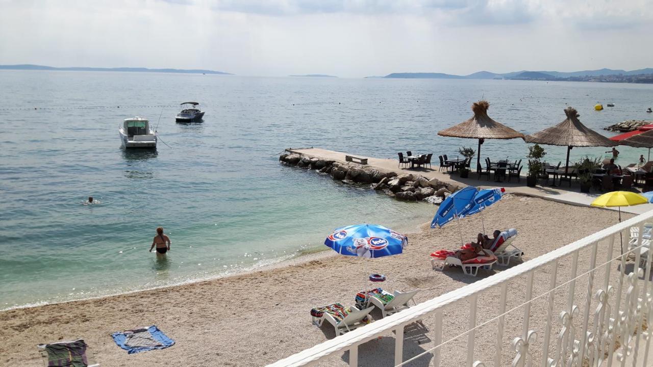 Apartamento de 2 dormitorios con balcón y vistas al mar