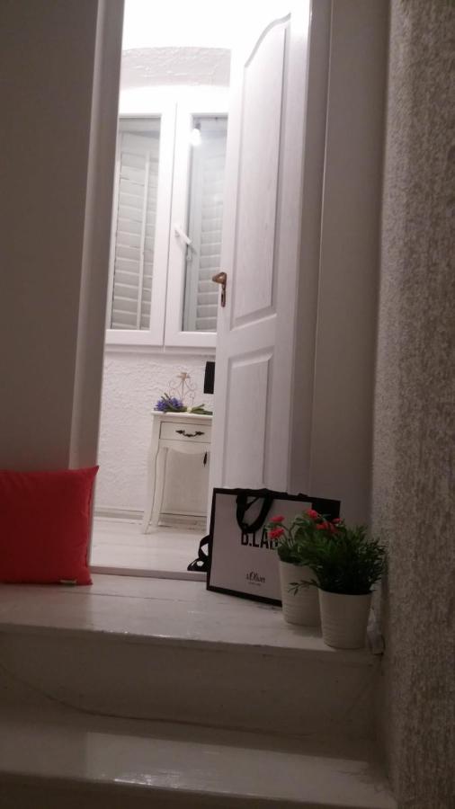 City Square Apartment - Chambres d’hôtes