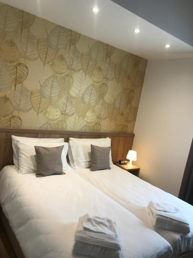 Double or Twin Room with Balcony