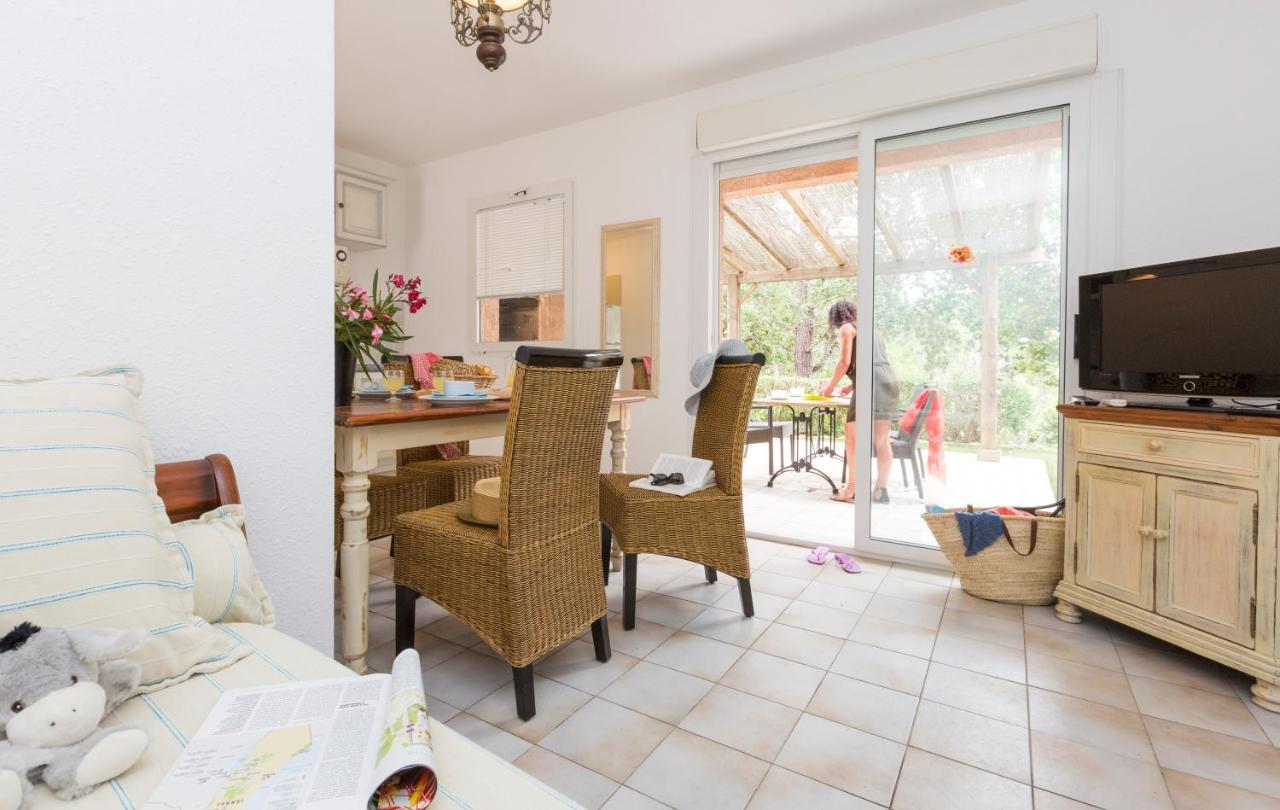 Confort Villa (4 Adults + 2 Children)