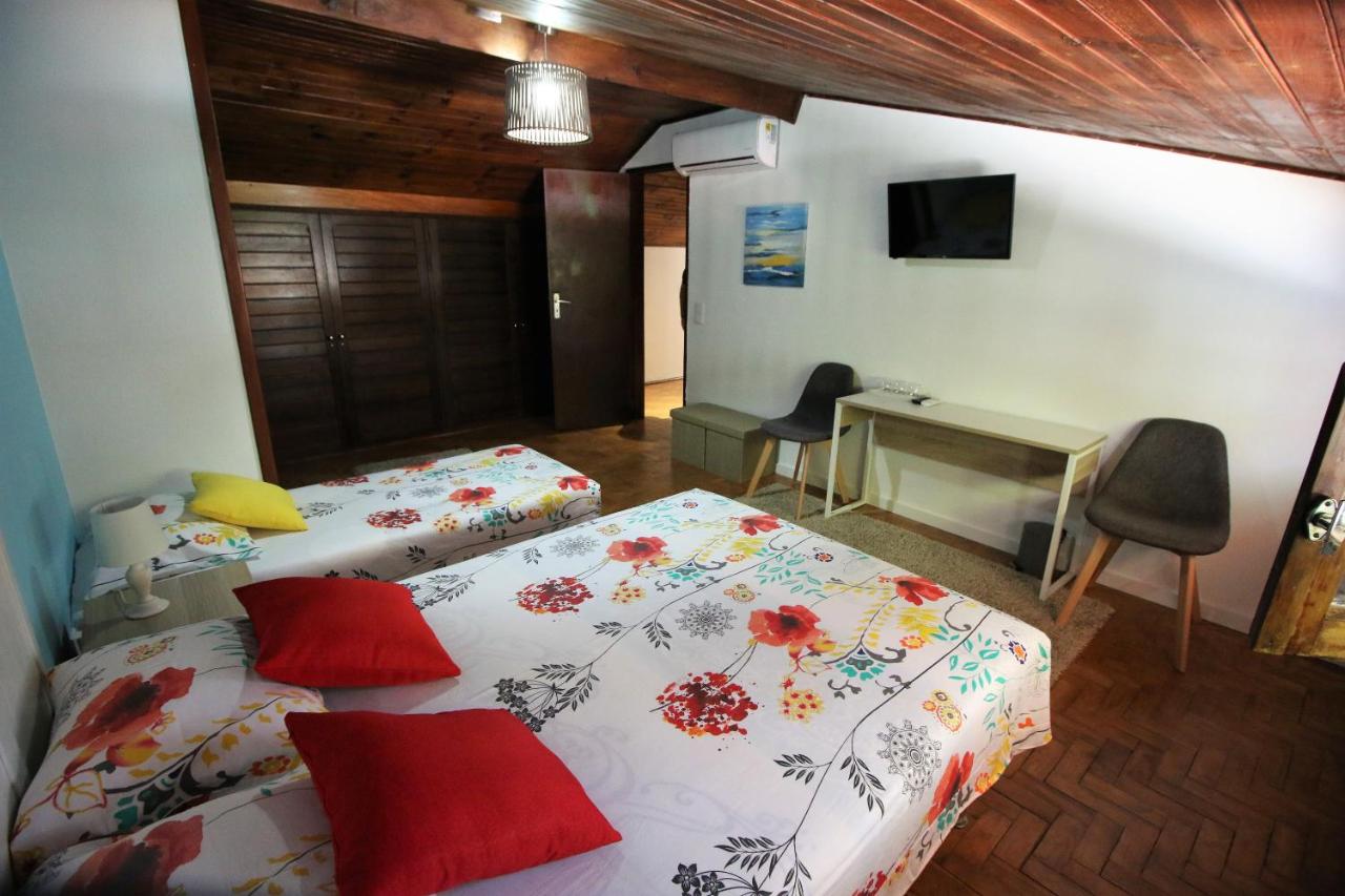 Chambre Double avec Lit d'Appoint