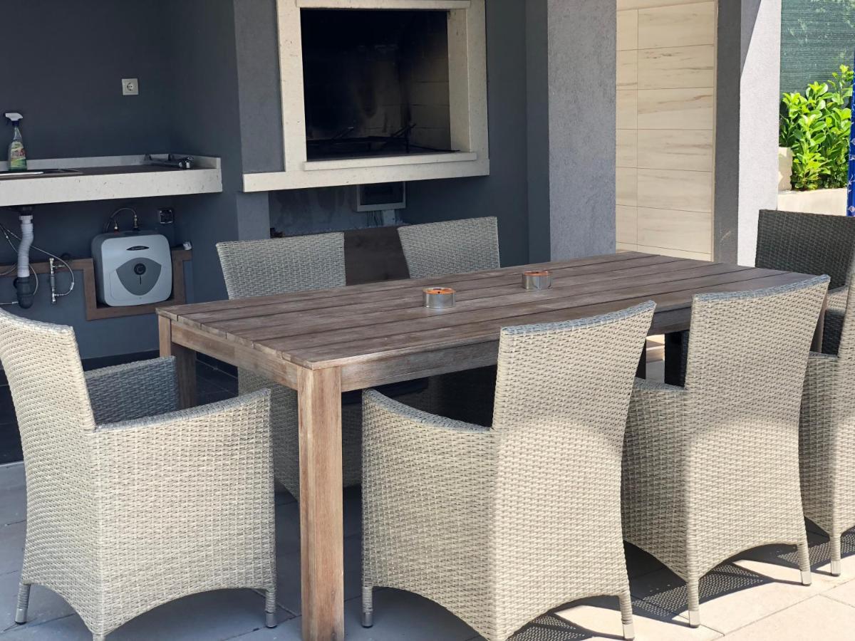 Villa Ivana - Sea View - Trogir, Ciovo - Ferienwohnung Okrug Donji