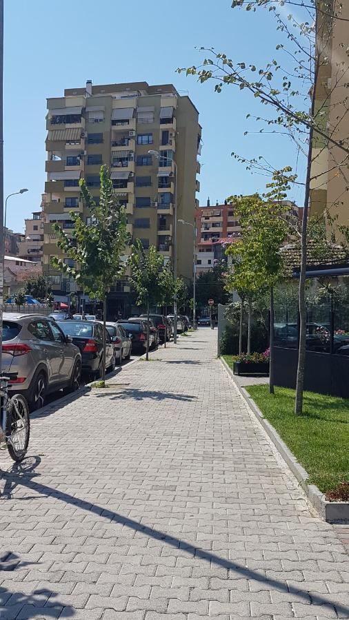 Tirana Terrace Apartments, near the Lake Park - B&B Tirana