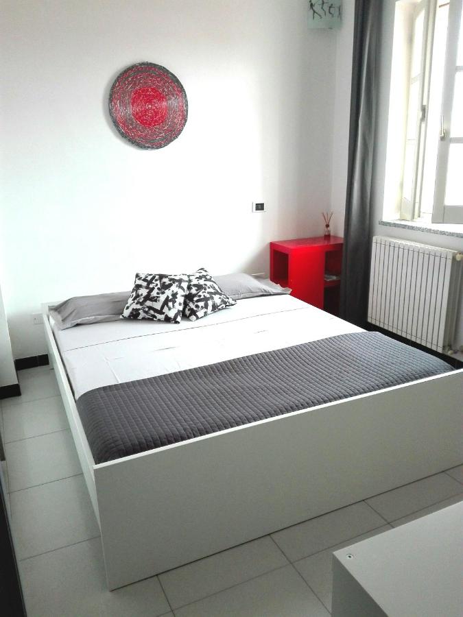 Zimmer mit Kingsize-Bett