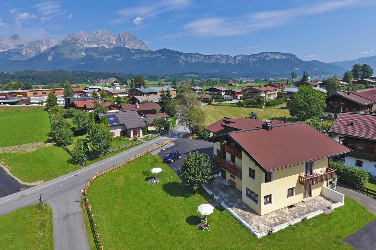 B&B Oberndorf in Tirol - Appartements am Römerweg - Bed and Breakfast Oberndorf in Tirol