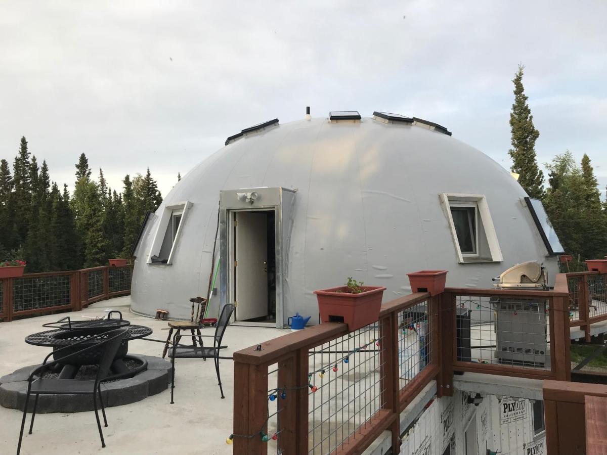Delta Dome Home Basement Apartment - Bed and Breakfast