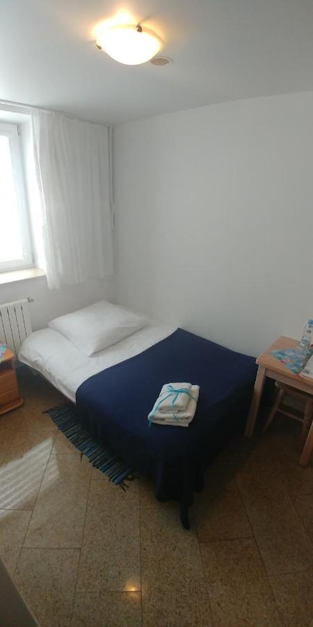 Small Single Room
