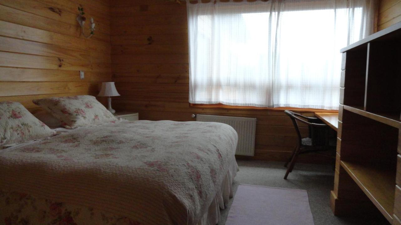 Doppel-/Zweibettzimmer mit Gemeinschaftsbad