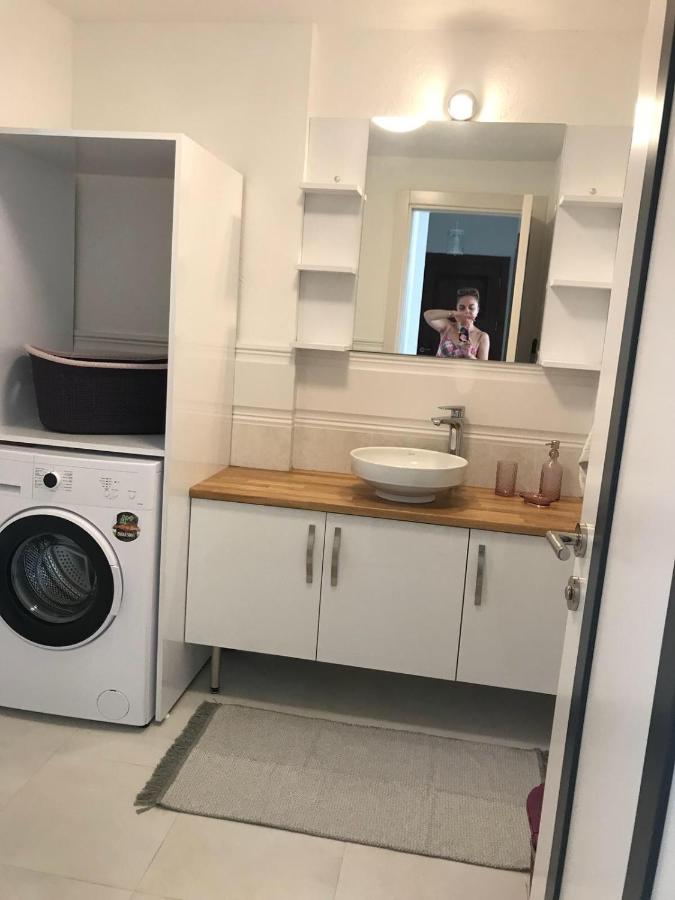 Villa (6 Adults)