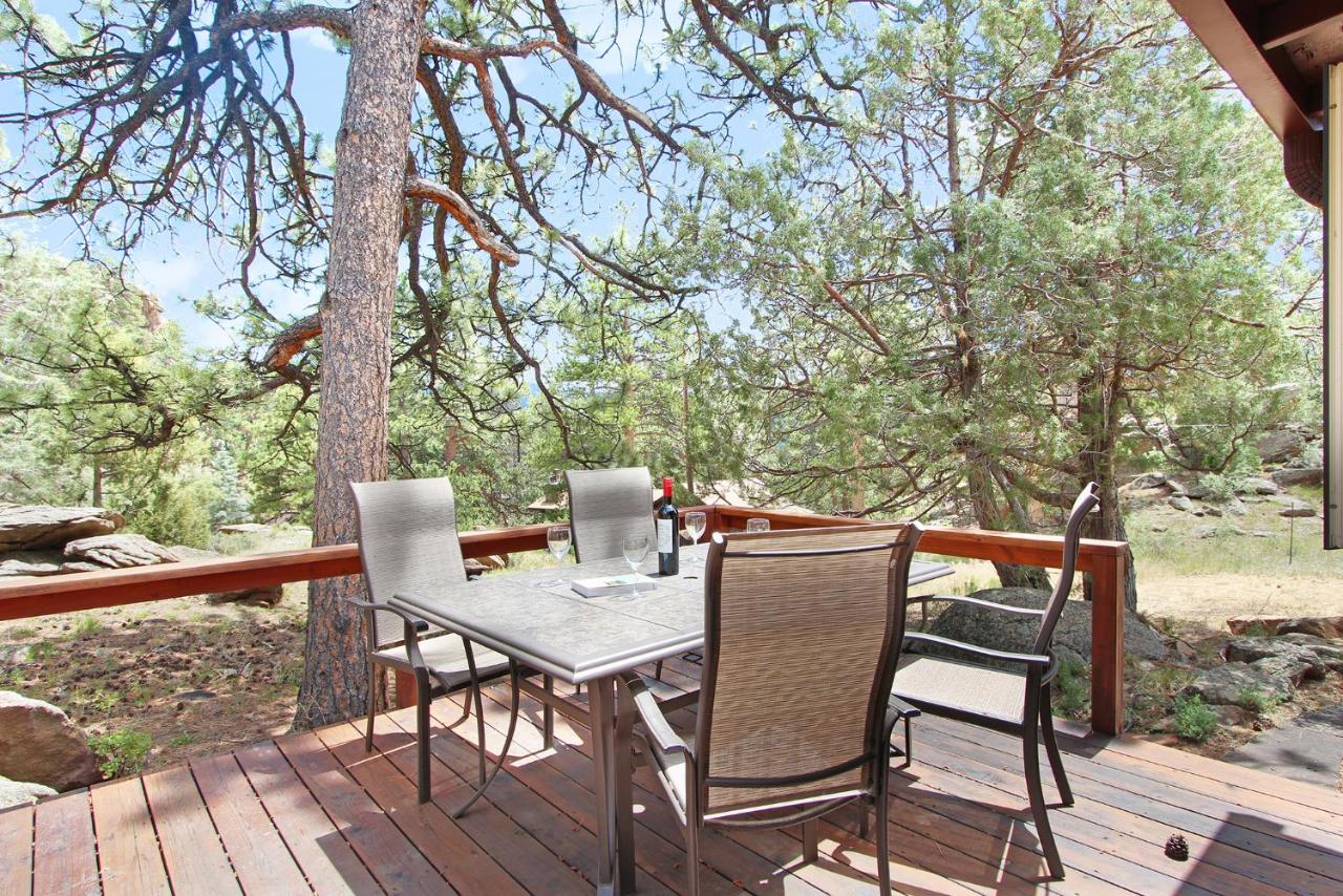 B&B Estes Park - Blue Jay Bungalow - Bed and Breakfast Estes Park