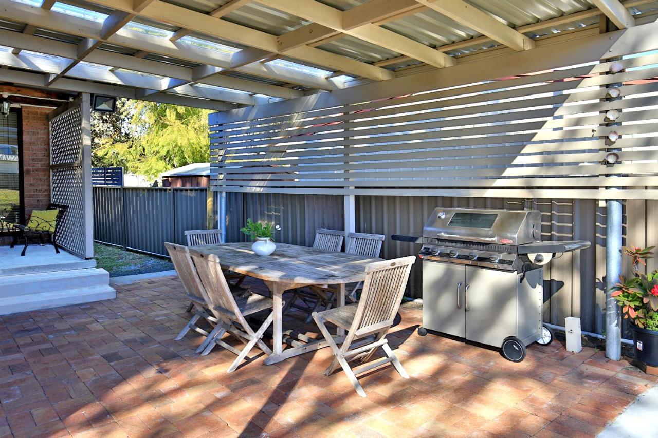 Sandy Toes Beach House Jervis Bay - 2min to Beach - B&B Callala Beach
