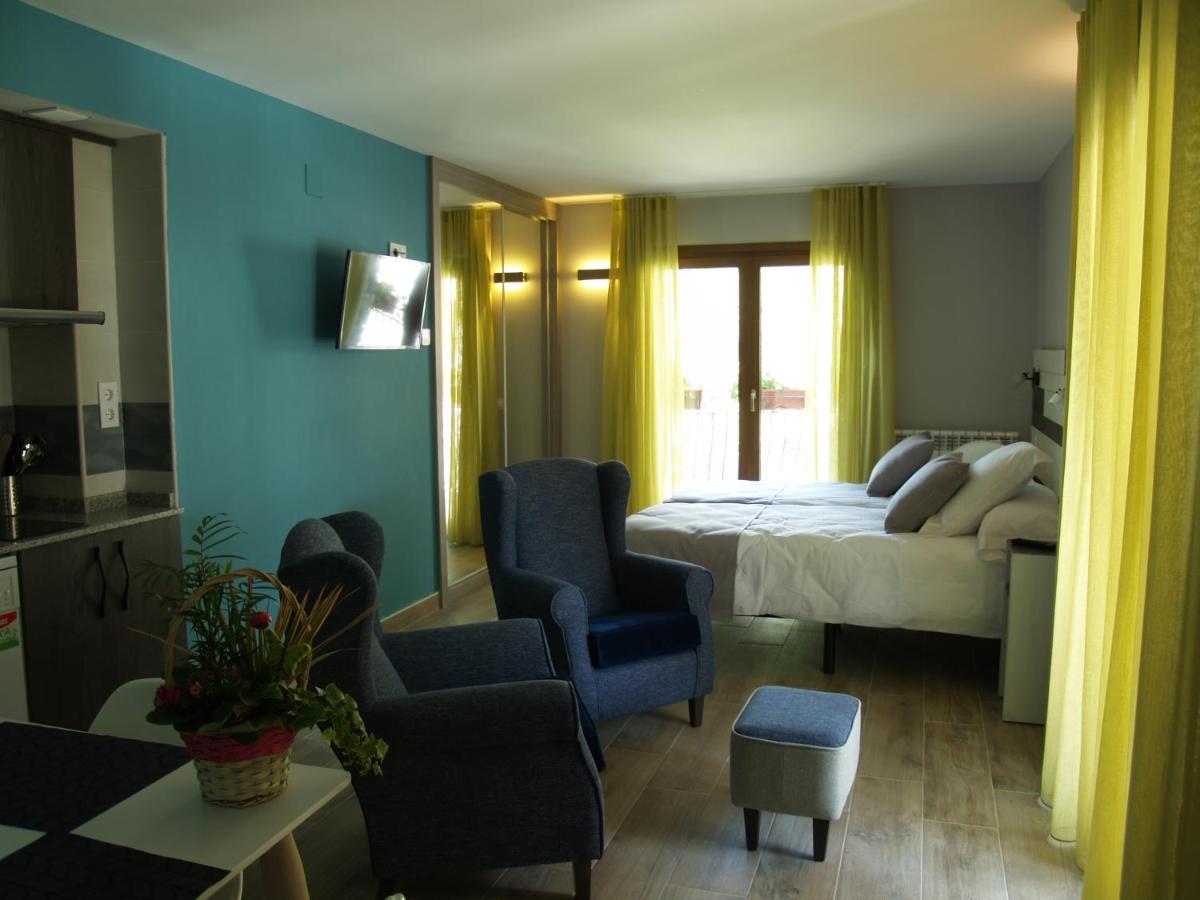 Studio Apartment