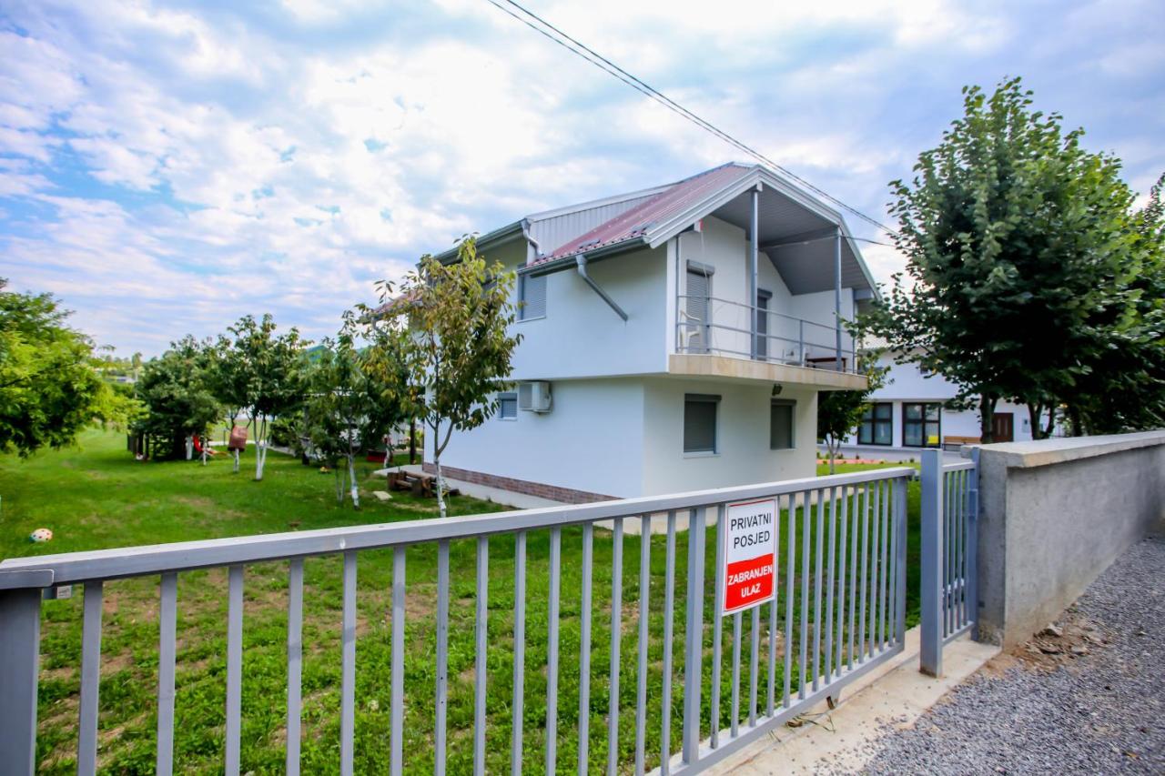 Villa River Una 6 - B&B Bihać
