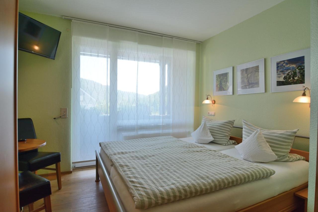 Doppelzimmer mit Balkon