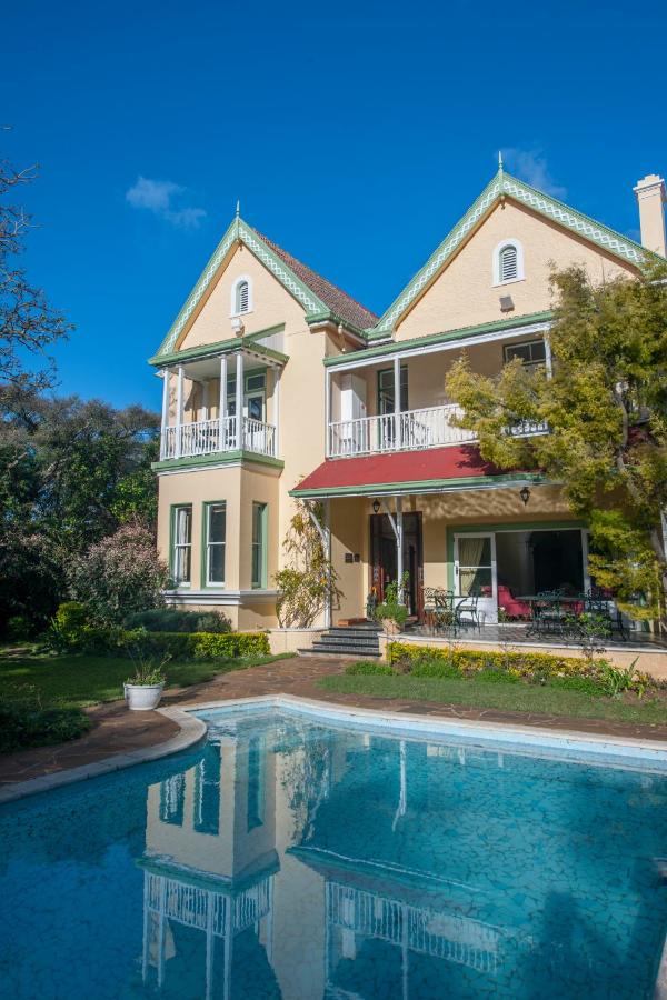Hacklewood Hill Country House - B&B