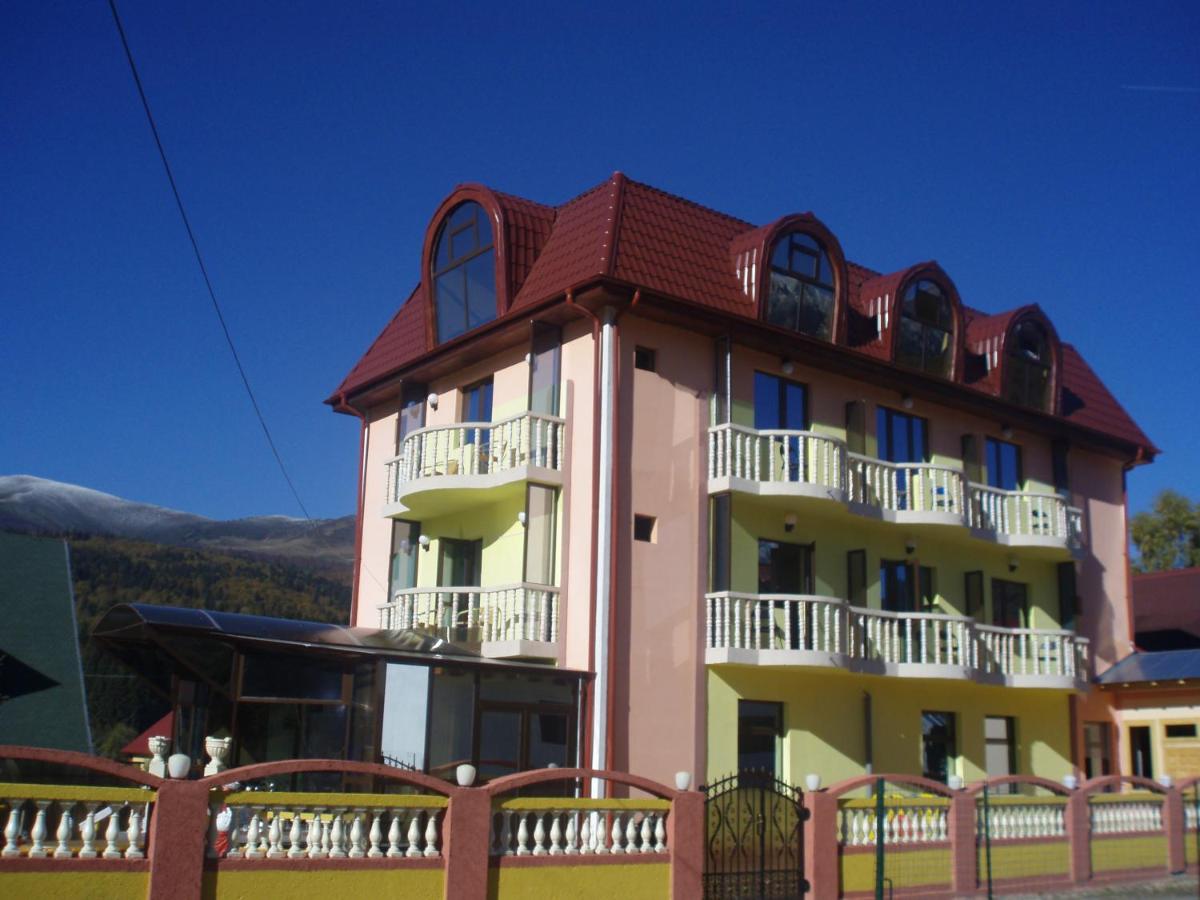 Pensiunea Medina - Chambres d’hôtes