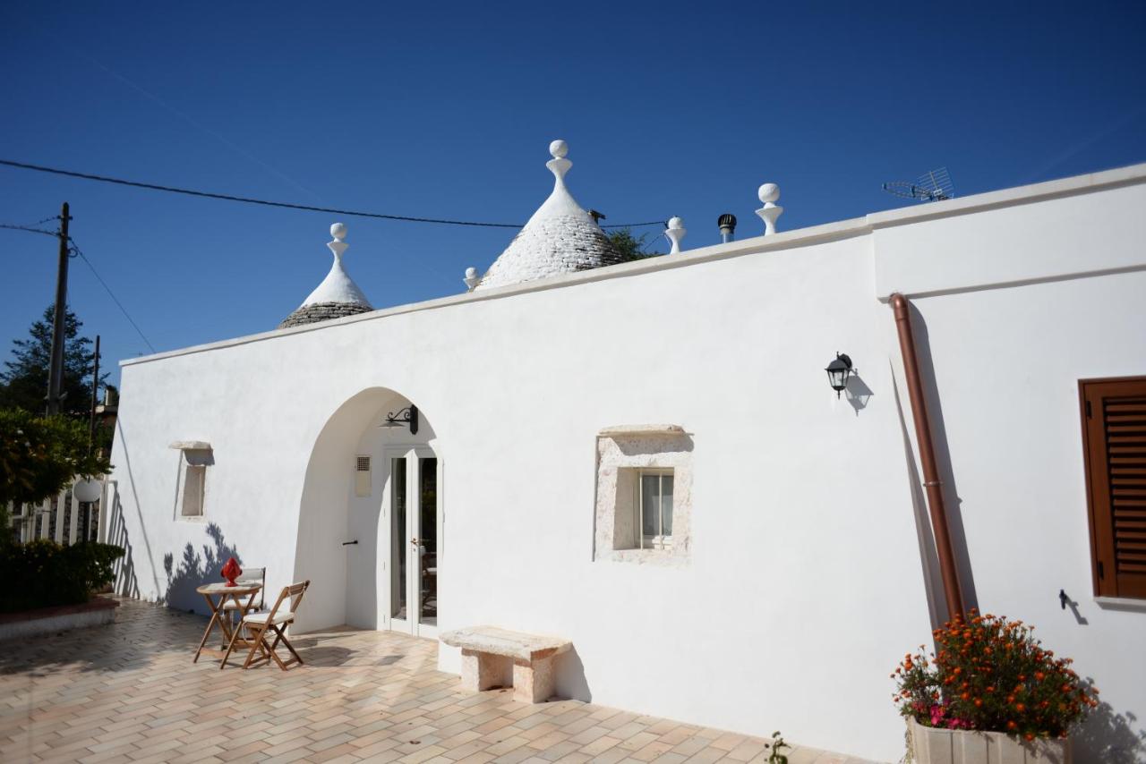Trullo Vito in Valle D itria con piscina - B&B Martina Franca