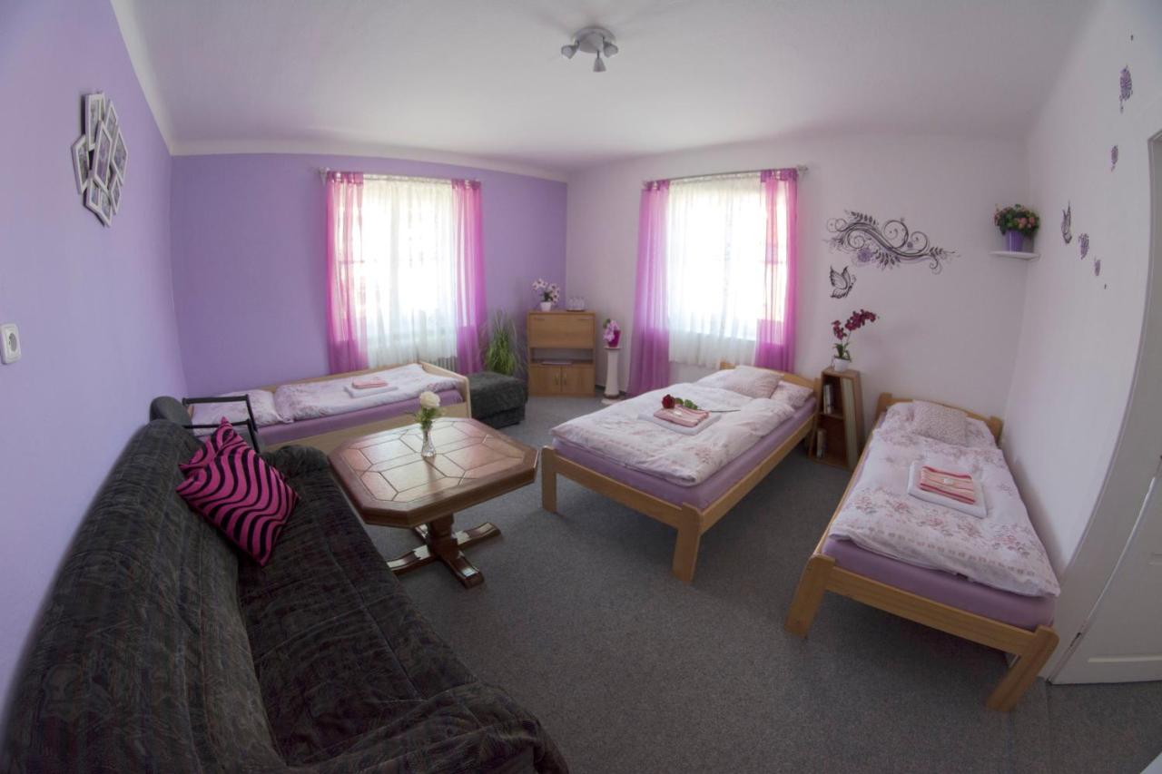 Camera Familiare con Doccia