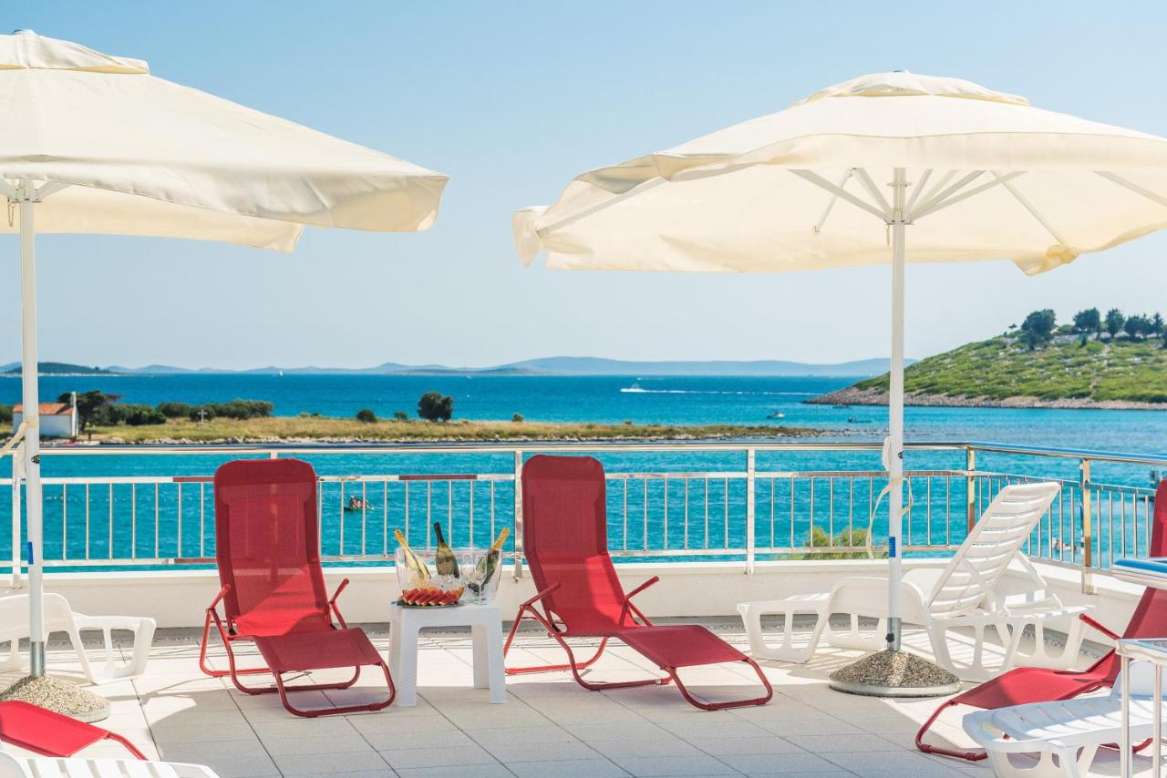 Apartments Janice - B&B Pakoštane