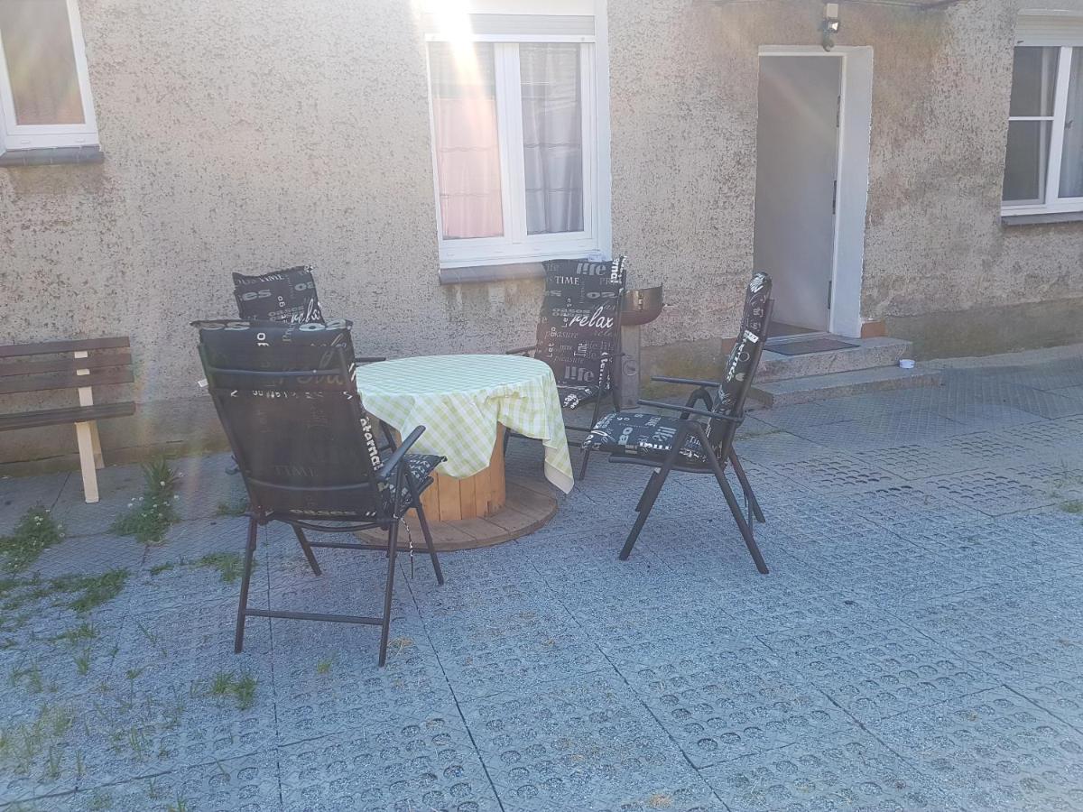 Ferienwohnung in Diehlo - Bed and Breakfast Eisenhüttenstadt