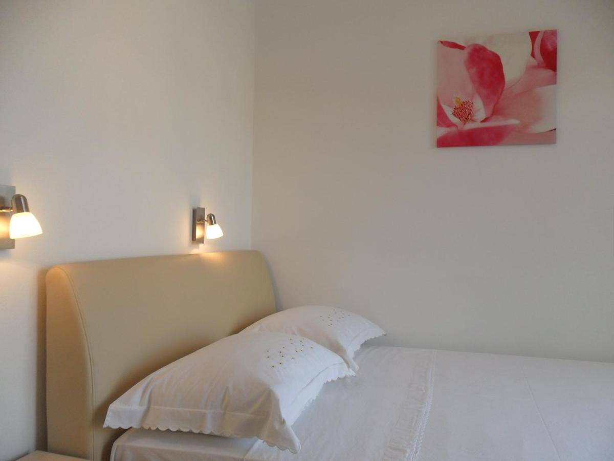 Appartement met 2 Slaapkamers en Uitzicht op Zee