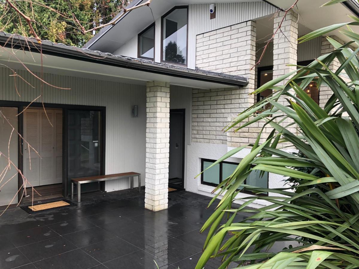 Luxury K-Lodge with Golf course view-Rotorua - B&B