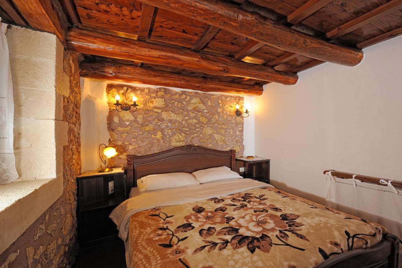 Villa with Spa Bath