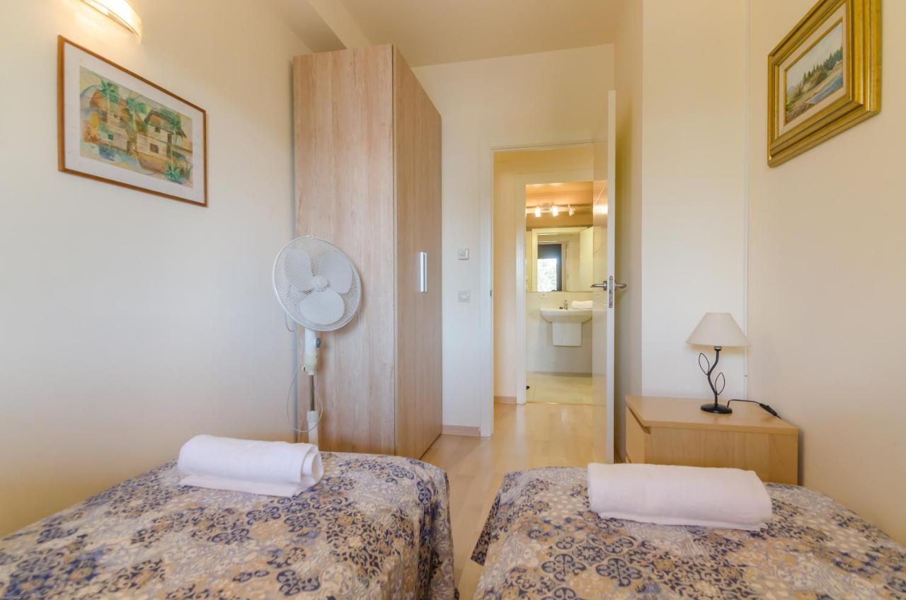 Appartamento con 2 Camere da Letto - Avenida Saboadella 26