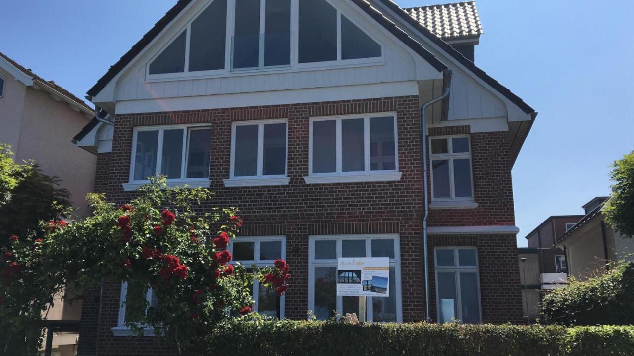 Strandhaus Niendorf - Bed and Breakfast