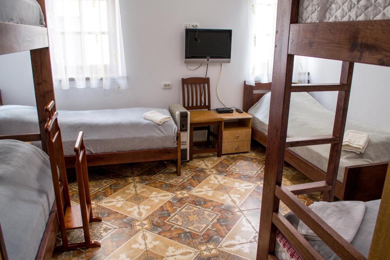 Bed in een Gemengde Slaapzaal met 6 Bedden