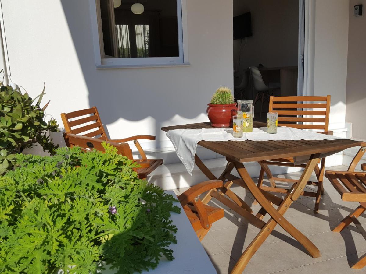 Minimalistic Apartment Near the Sea - B&B Goúves