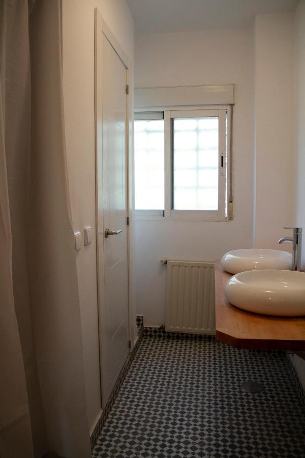 Single Room with Private Bathroom
