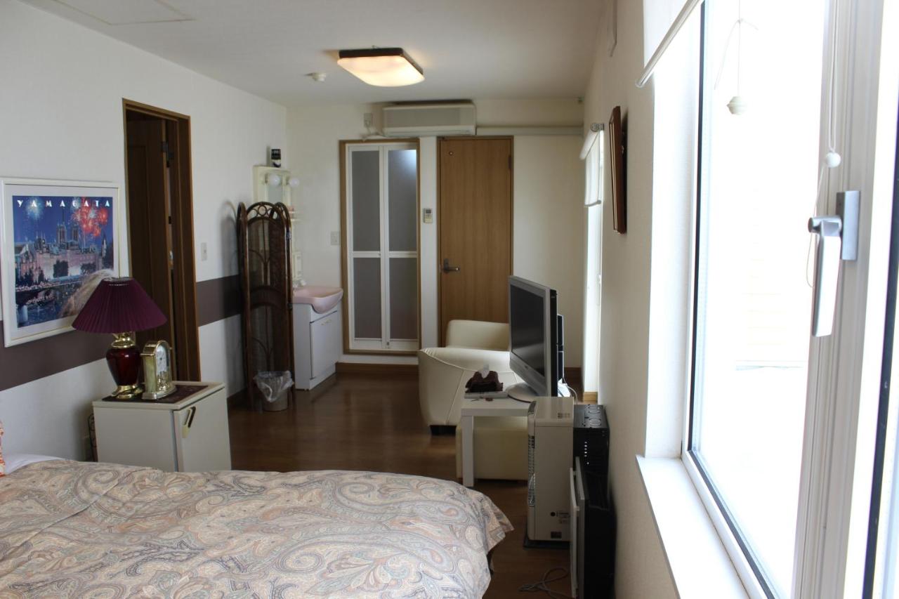 Camera Doppia con Letti Singoli con Bagno