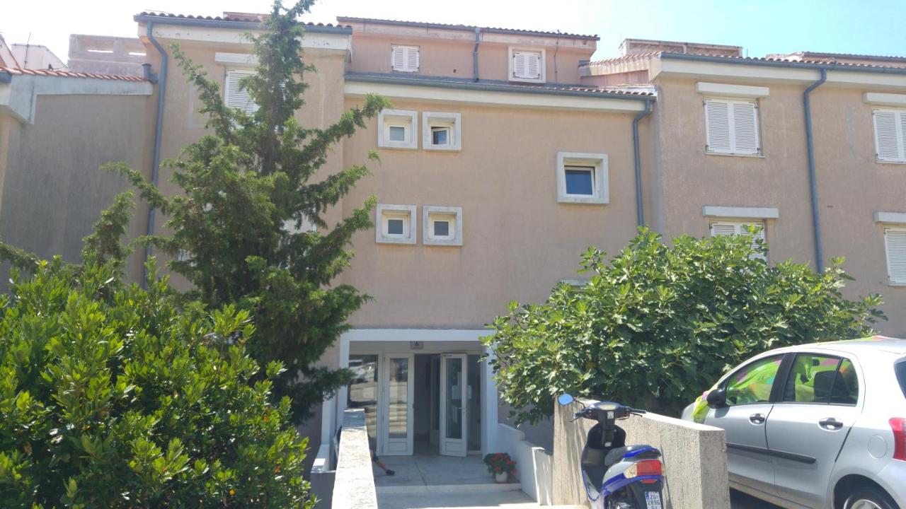 Studio Apartment Novi Vinodolski - Bed and Breakfast Novi Vinodolski