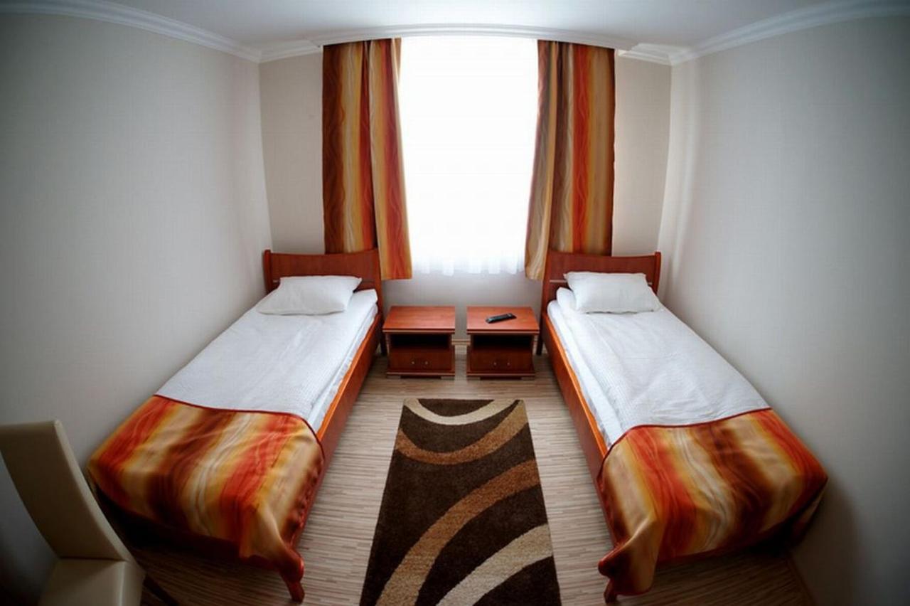 Apartment (2 Adults)