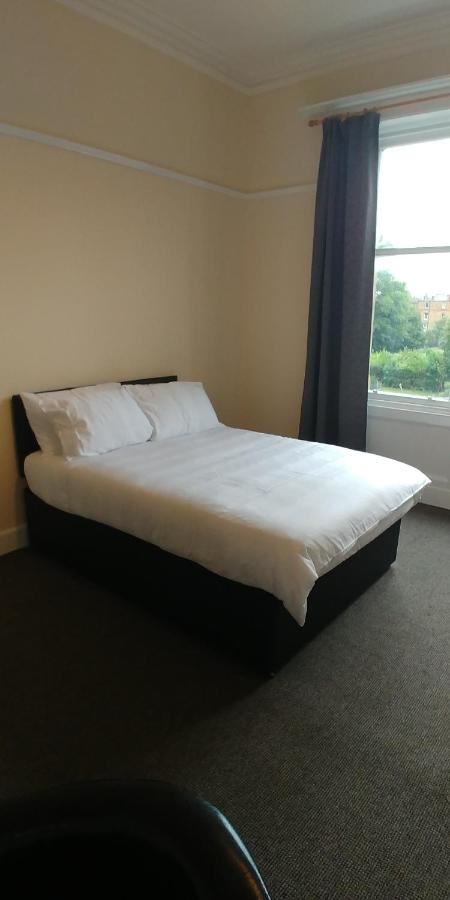 Chambre Double avec Salle de Bains Commune