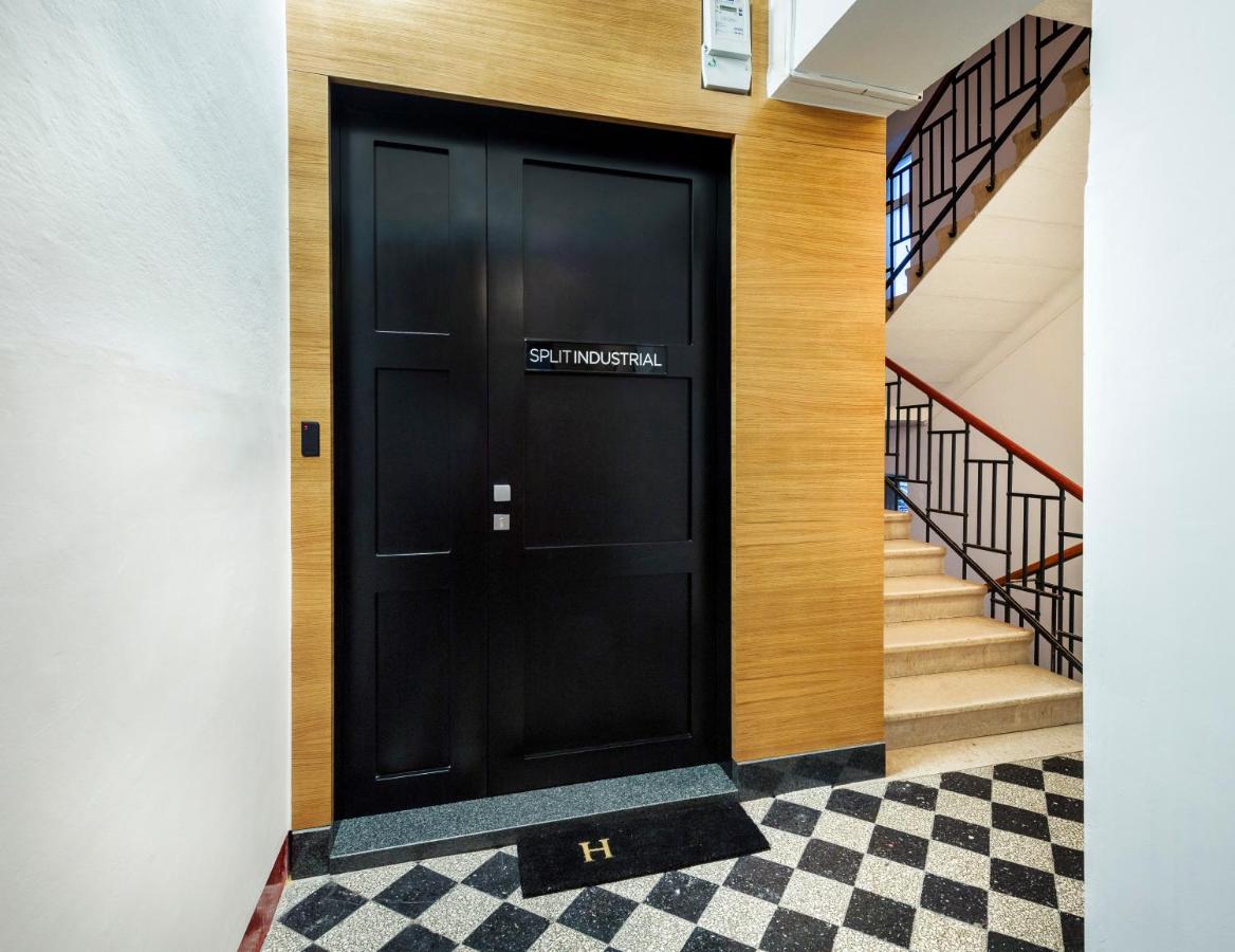Split Industrial Design Rooms - B&B Spalato