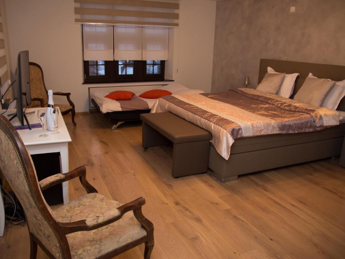 Habitación Familiar con baño privado