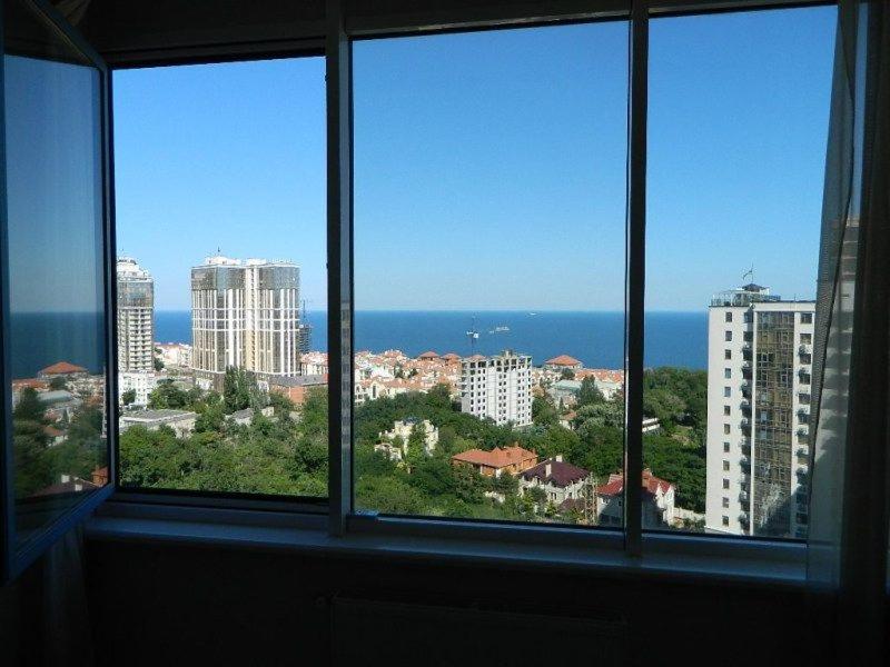 Apartment with sea view - B&B Odesa